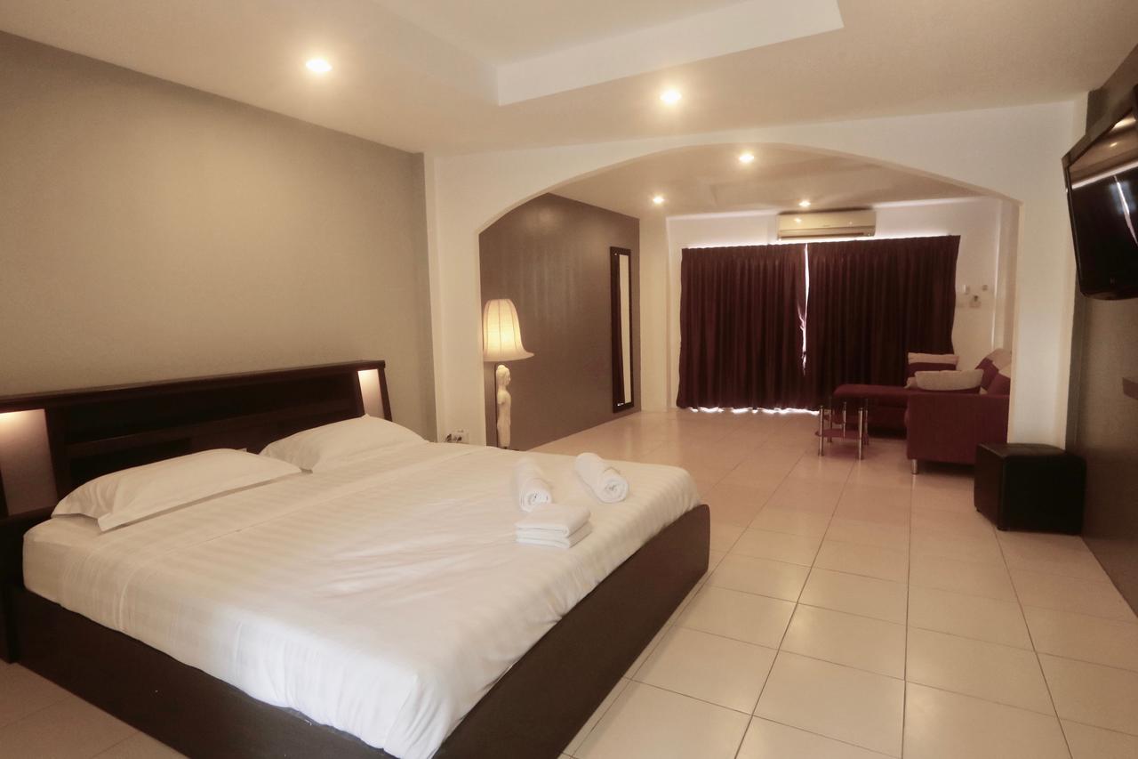 C&C Residence Bistro Restaurant Pattaya Εξωτερικό φωτογραφία