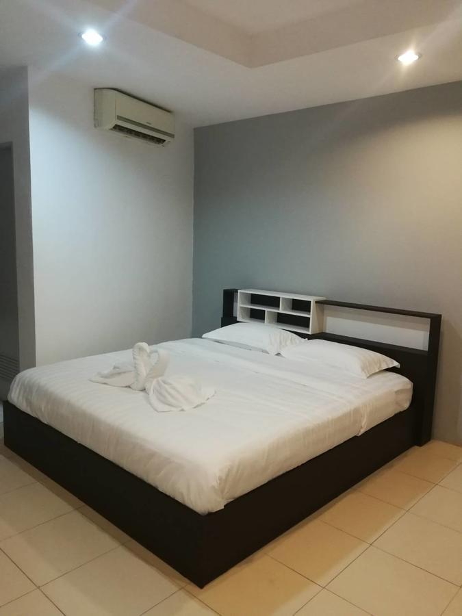 C&C Residence Bistro Restaurant Pattaya Εξωτερικό φωτογραφία