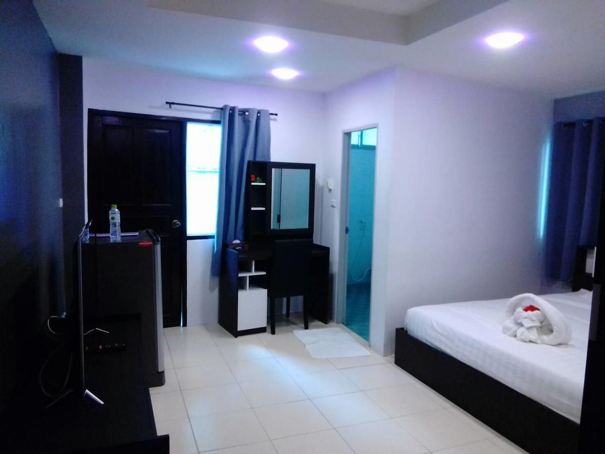 C&C Residence Bistro Restaurant Pattaya Εξωτερικό φωτογραφία