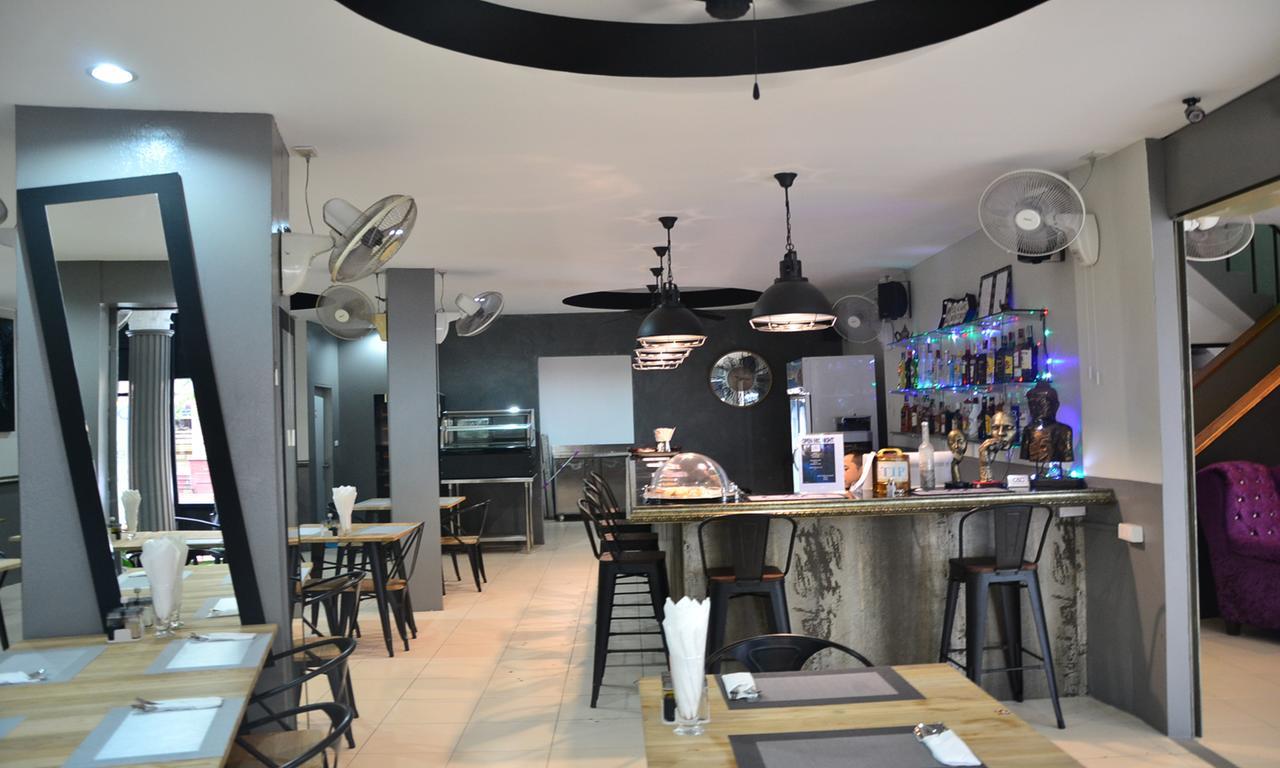 C&C Residence Bistro Restaurant Pattaya Εξωτερικό φωτογραφία